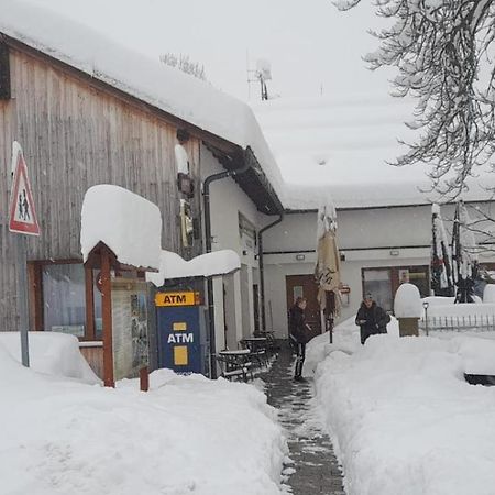 Pension A Restaurace U Sousedu Strazny Exterior foto